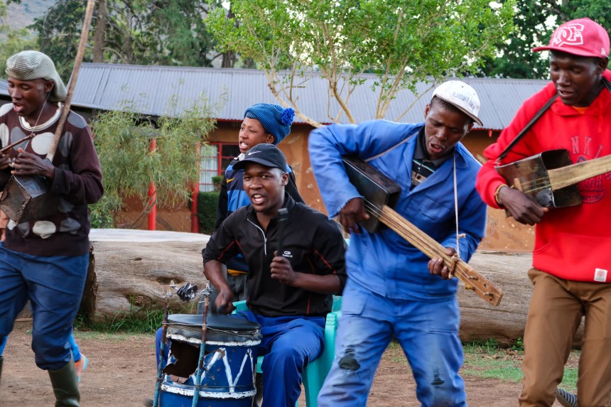 Passionate Playing, photo by Kelly Benning